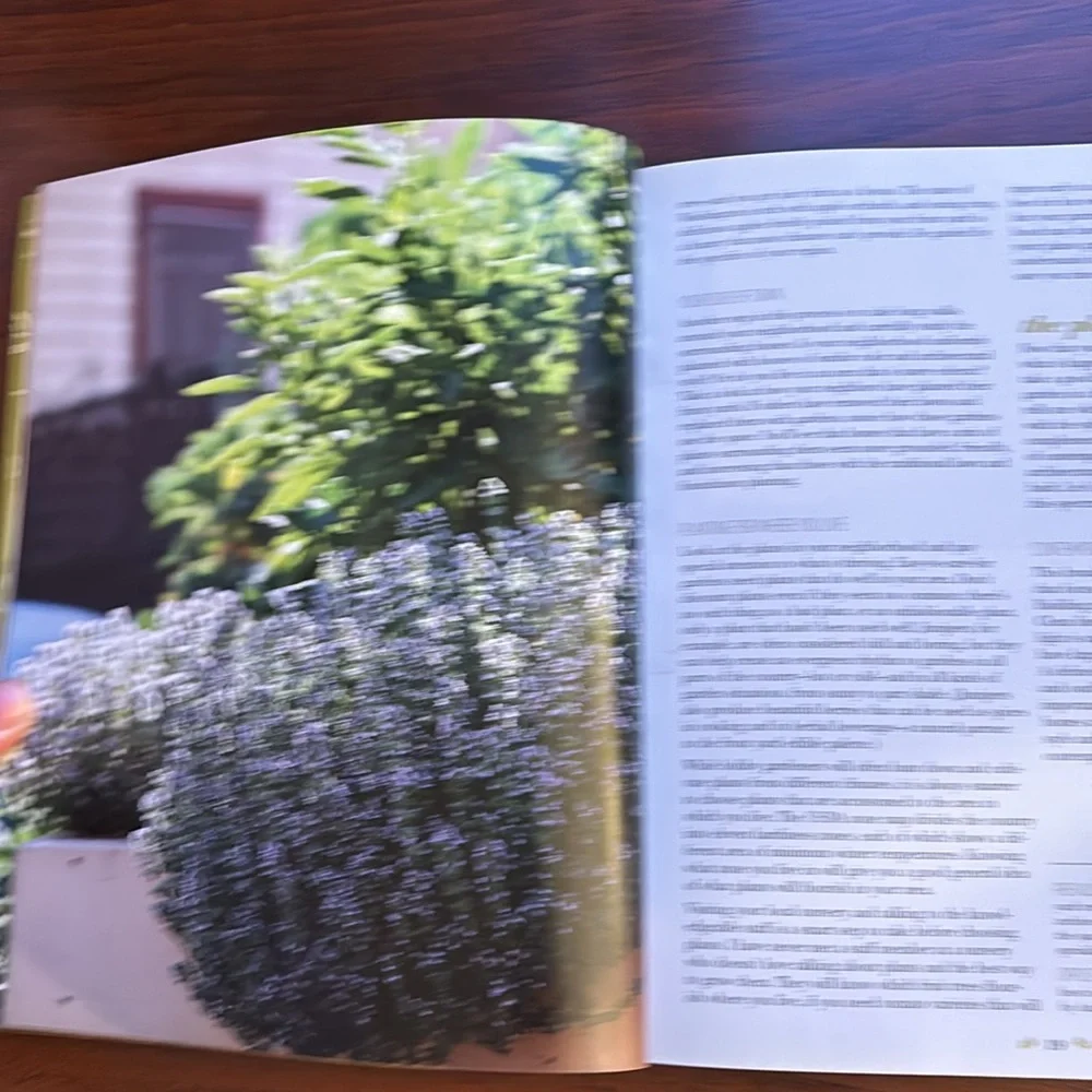 The Edible Front Yard. The Mow Less, Grow More Plan for a Bountiful Garden - Picture 7 of 16